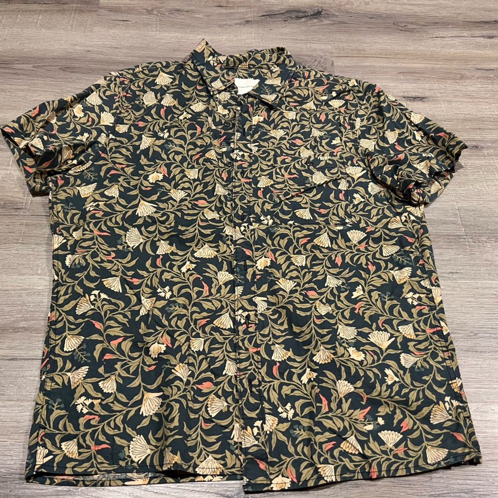 American Eagle Outfitters Floral Flex Shirt - Green and Pink